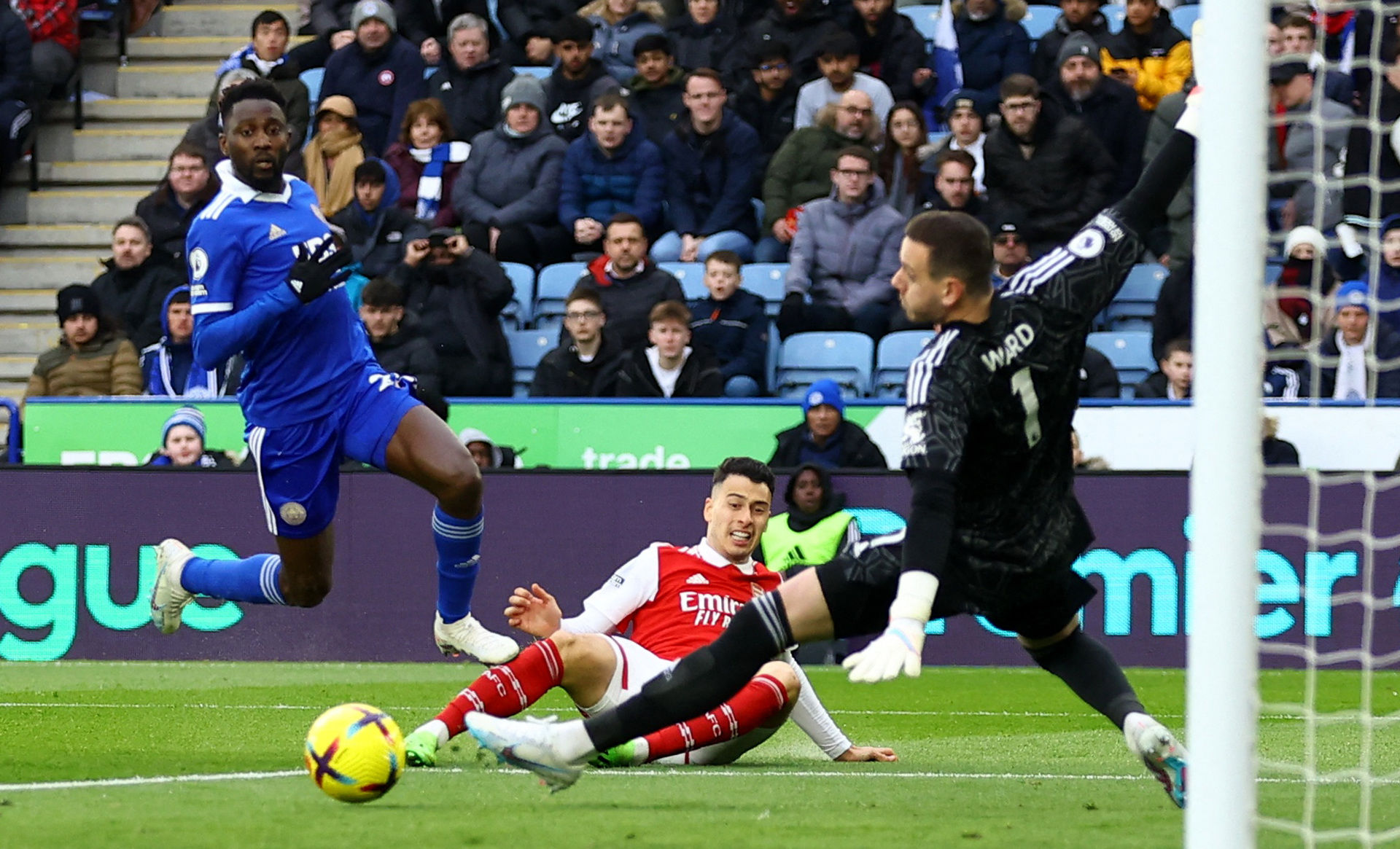 通过对场馆 通过对场馆